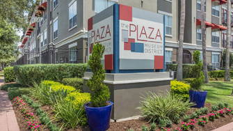 Plaza Museum District Apartments - Houston, TX