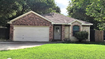 409 S McEntire Ct - White Settlement, TX