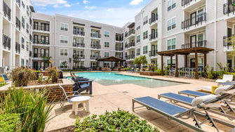 Lakeside Urban Center Apartments - Irving, TX