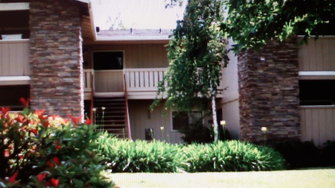 Sommerset Apartments - Vacaville, CA