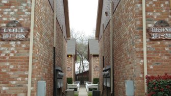 Tomball Ranch Apartments  - Tomball, TX