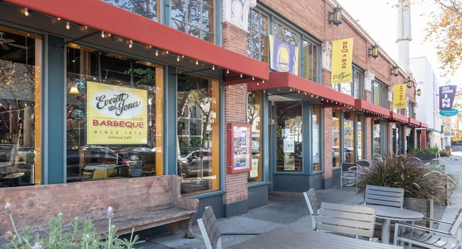 Modera Jack London Square 12 Reviews Oakland, CA