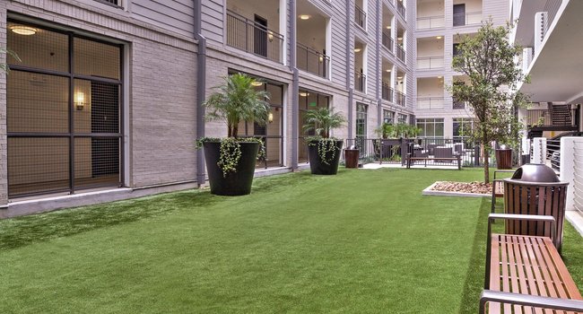 Circuit Apartments 8 Reviews Houston, TX Apartments