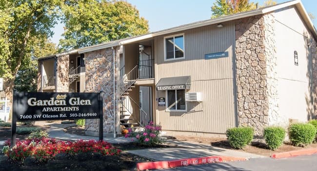 Cedar Lane Garden Glen Apartments 61 Reviews Portland Or