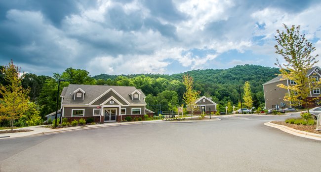 Riverwalk Apartments Cullowhee Nc Slubne Suknie Info