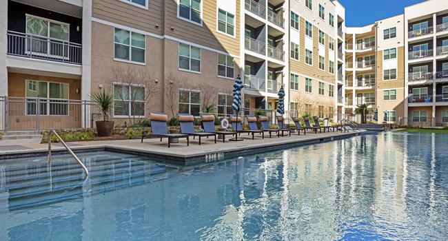 Jewel on Landmark 11 Reviews Dallas, TX Apartments for