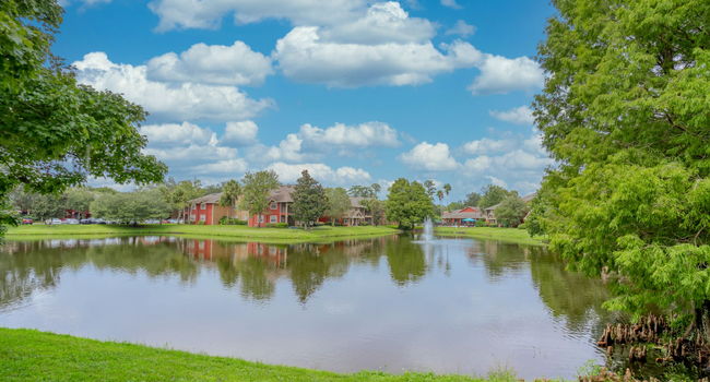 Exterior Views of The Avenues of Baldwin Park in Orlando, FL