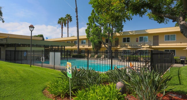 Clair Del Gardens 208 Reviews Long Beach Ca Apartments For