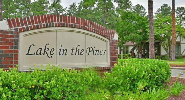 Lake In The Pines 87 Reviews Fayetteville Nc Apartments For