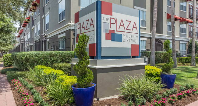 Plaza Museum District Apartments - Houston TX