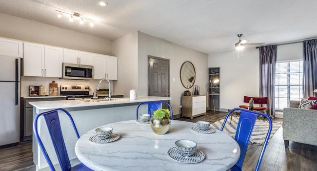 Hyde Park At Valley Ranch - 78 Reviews | Irving, TX Apartments for Rent | ApartmentRatings©