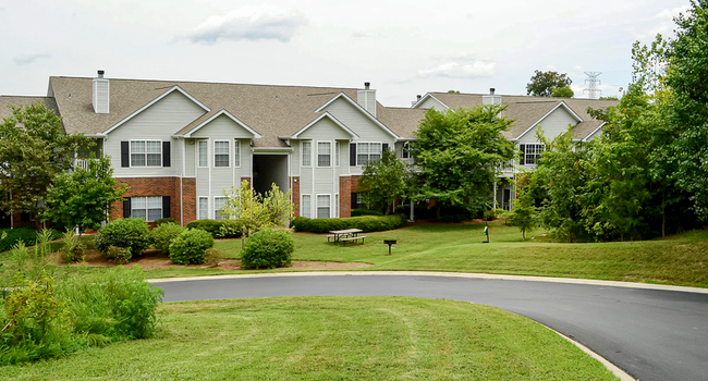 Waterford Landing Apartment Homes - Hermitage TN