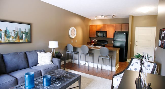 Pacific West Apartments - 96 Reviews | Omaha, NE ...