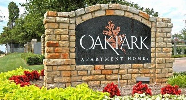 Oak Park by ARIUM - 252 Reviews | Euless, TX Apartments ...