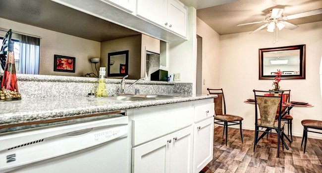 Oak View Apartment Homes 119 Reviews Visalia Ca