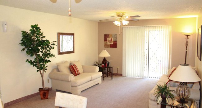Lemon Pear Tree 29 Reviews Mesa Az Apartments For Rent Apartmentratings C