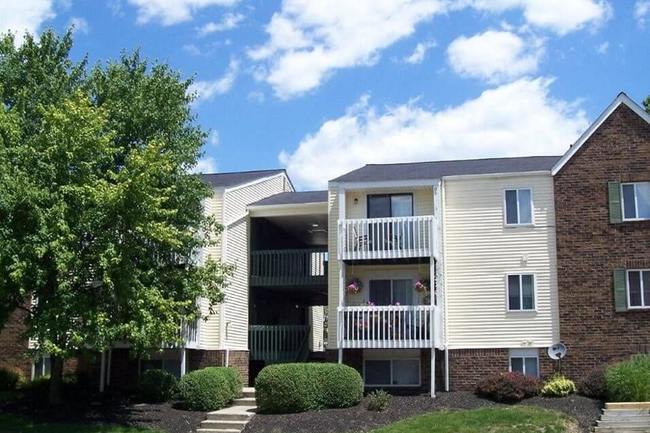 Ardsley Ridge Townhomes and Apartments - 64 Reviews | Reynoldsburg, OH