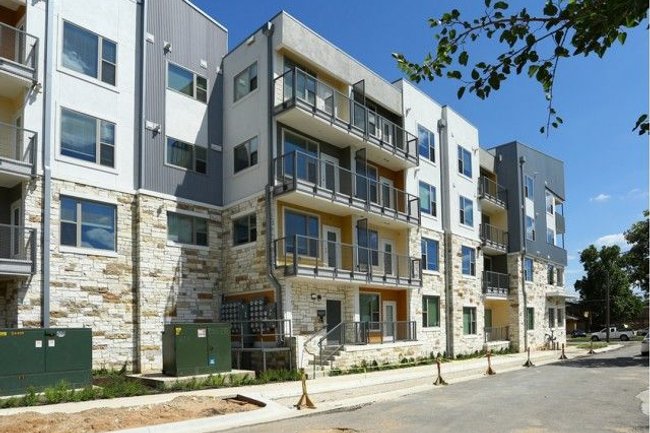 Eastside Station 50 Reviews Austin Tx Apartments For Rent Manager Uploaded Photo Of Eastside Station In Austin Tx